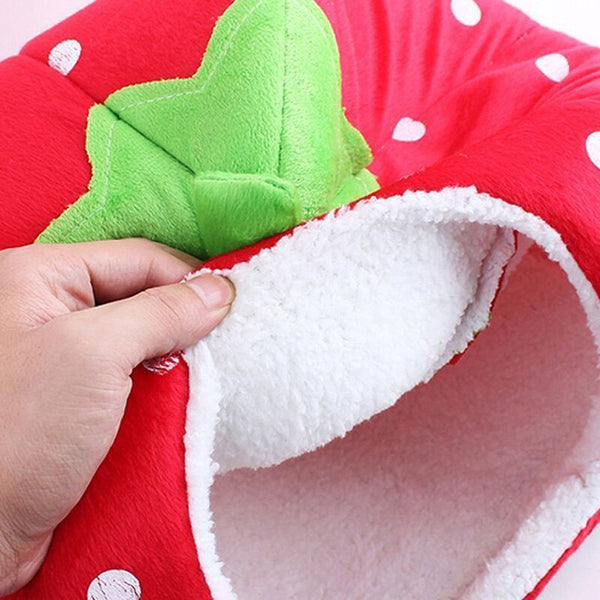 Cute Soft Strawberry Pet Bed